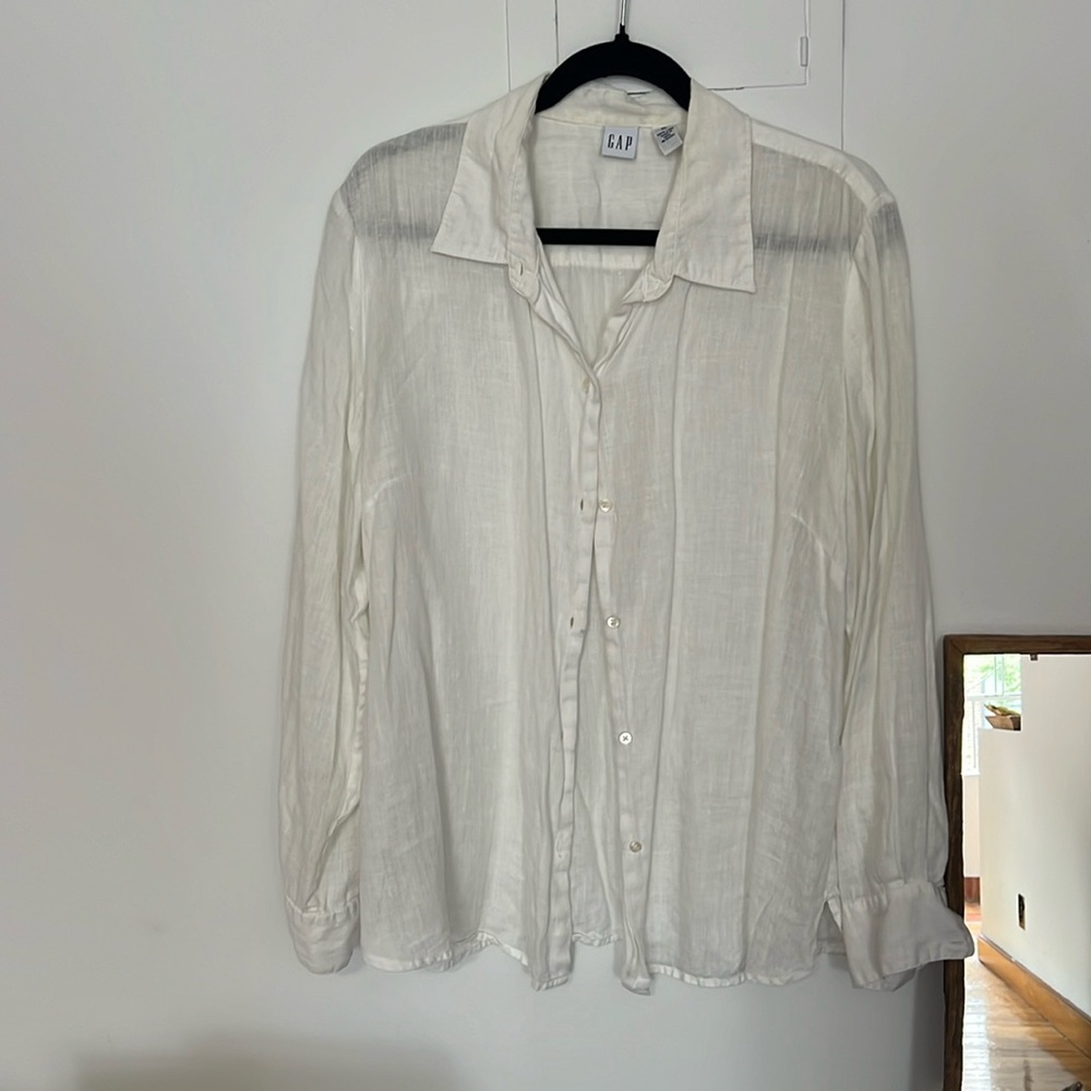 Vintage Gap White 100% Linen Button Up